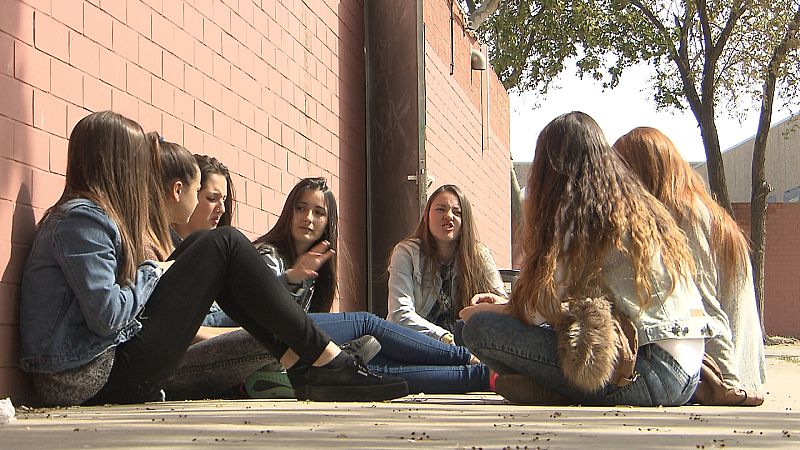 Alumnas de 3º de ESO del IES Salvador Dalí