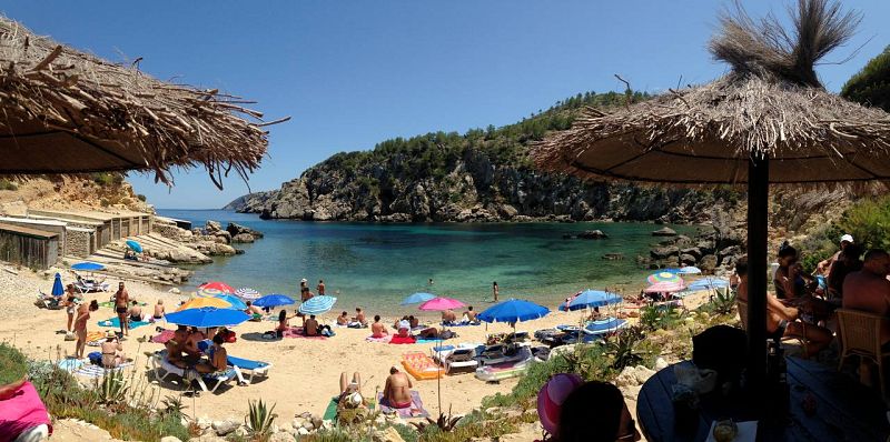  Cala Dén Serra (Ibiza)