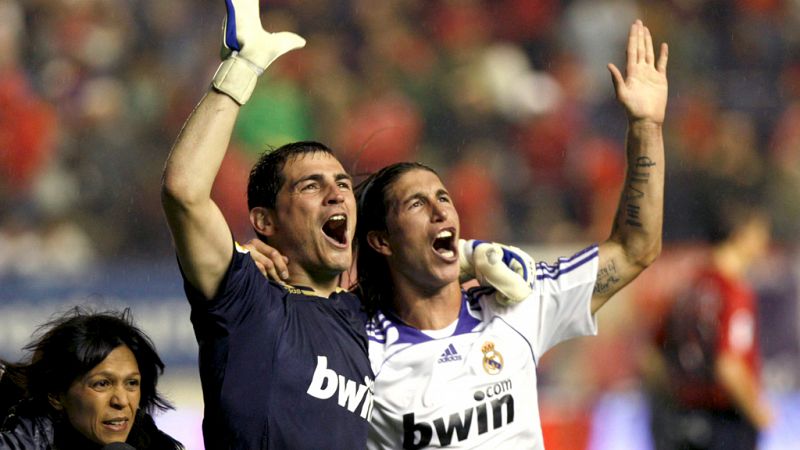 Casillas celebra Liga 2007/08