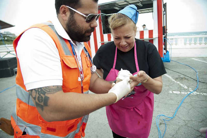 Cristina se corta en un momento de la prueba y tiene que ser atendida por los servicios médicos