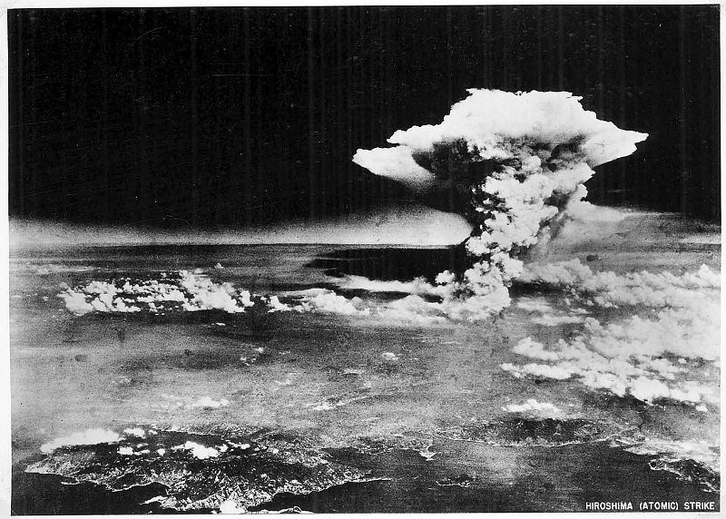 Le explosión de la bomba atómica sobre Hisroshima