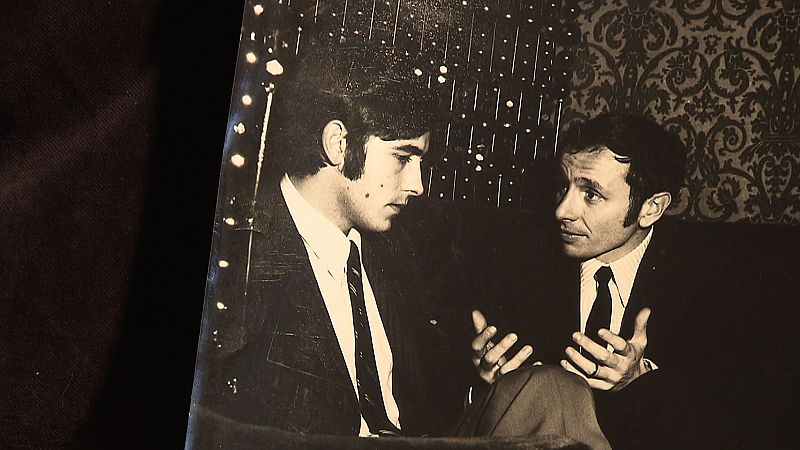 Joan Manuel Serrat amb l'empresari Oriol Regàs