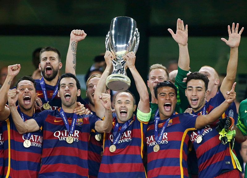 El Barcelona levanta la Supercopa