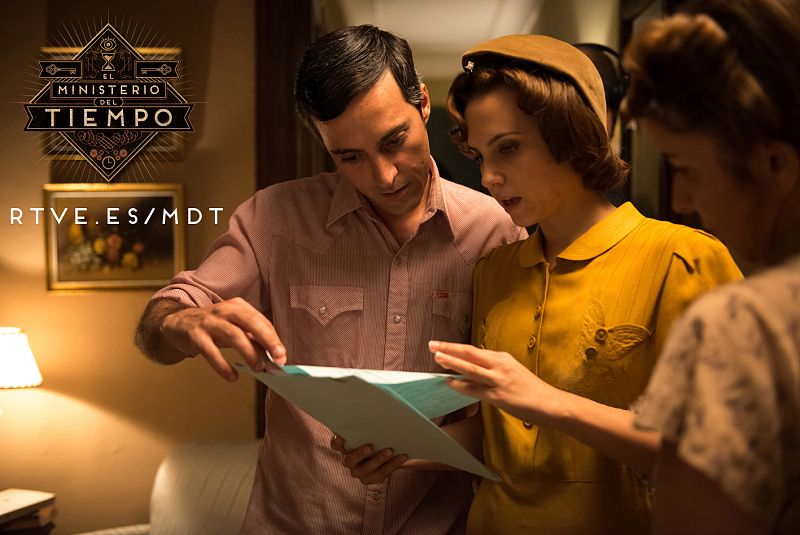 Andrés Gertrúdix junto a Aura Garrido