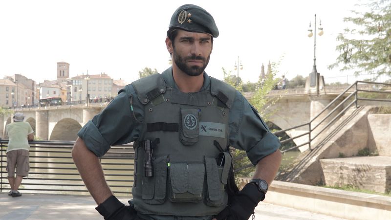 Rubén Cortada da vida a Agustín Robles, un laureado agente del GAR de la Guardia Civil