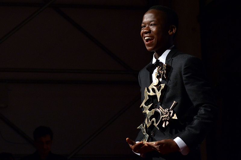 Con tan solo 14 años, Abraham Attah, impresionó a todo el mundo con su interpretación de un niño soldado en 'Beasts of No Nation', de Cary Fukunaga.