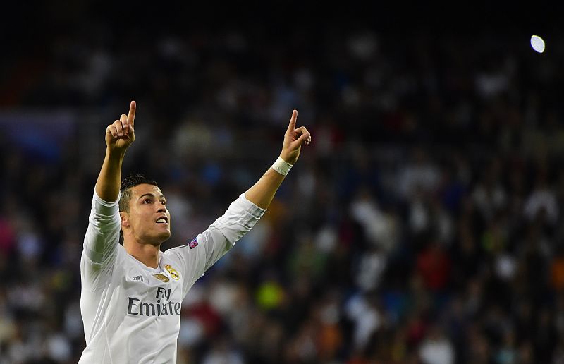 Cristiano Ronaldo inicia la Champions 2015-2016 con un triplete goleador