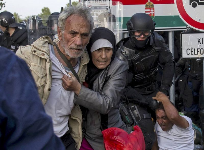 Hungría ha cerrado la frontera con Serbia que miles de refugiados esperaban poder atravesar