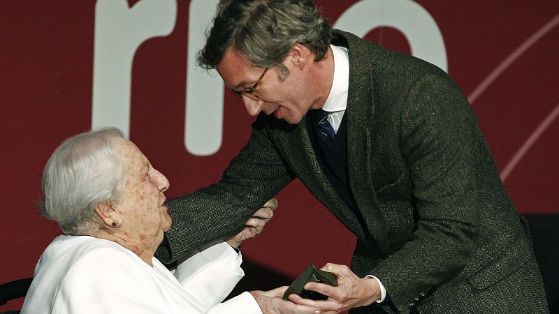 LOS PREMIOS "EL OJO CRÍTICO" DISTINGUEN A UNA EMOCIONADA CARMEN BALCELLS