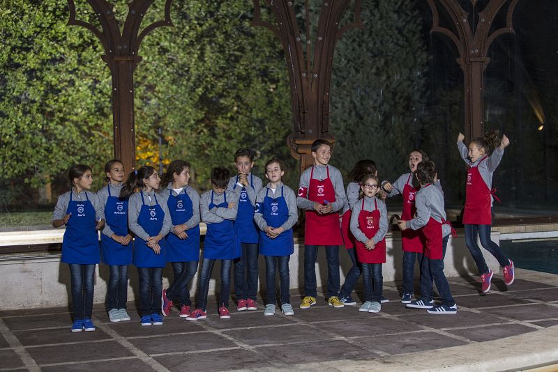 El equipo rojo gana la prueba de exteriores