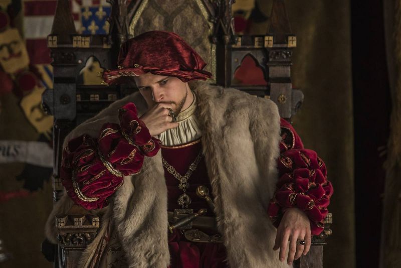 Los problemas se multiplican para el nuevo Emperador