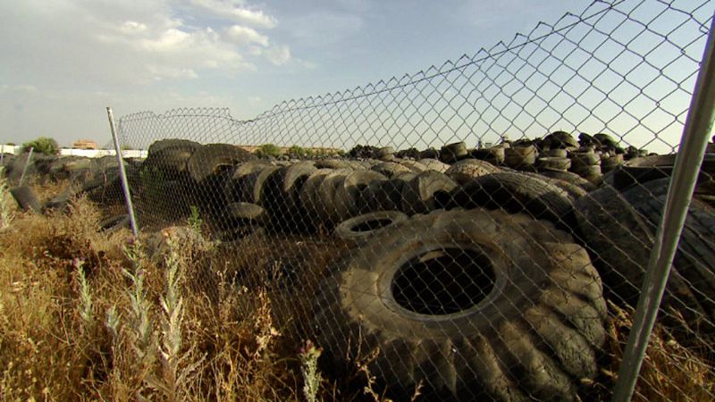 En Seseña se acumulan 5 millones de neumáticos abandonados desde hace más de una década