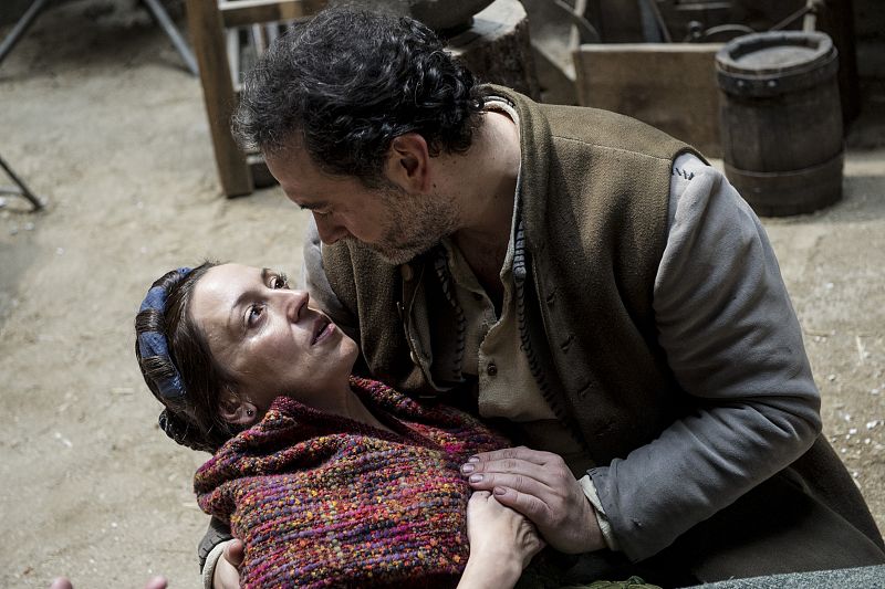 Catalina muere en brazos de Cipri