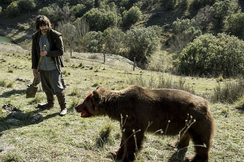 Gonzalo se enfrenta a un oso