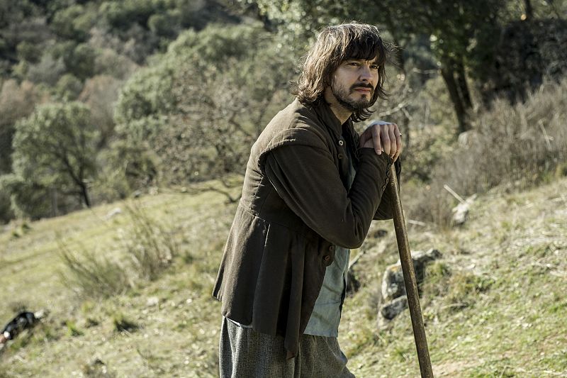 Gonzalo llega al lugar en el que está el cuerpo de Sátur