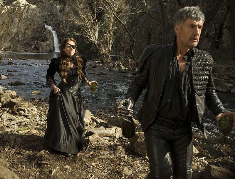 La Marquesa y Hernán se pierden en el bosque