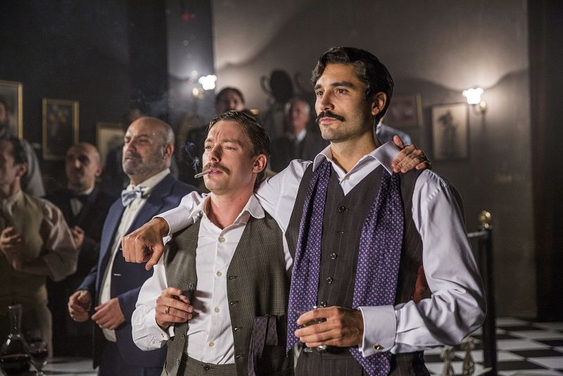 Jan Cornet y Álex García en 'Habitaciones cerradas'