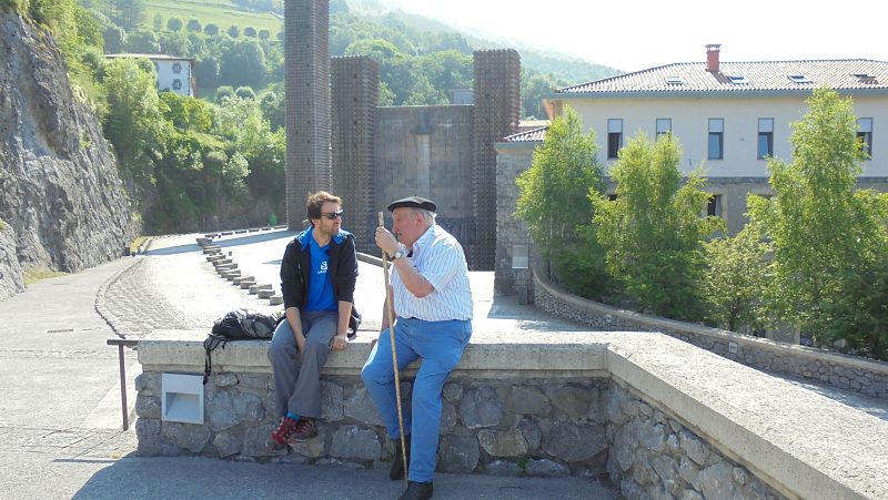 Nicolás es franciscano y pastor en el santuario de Arantzazu