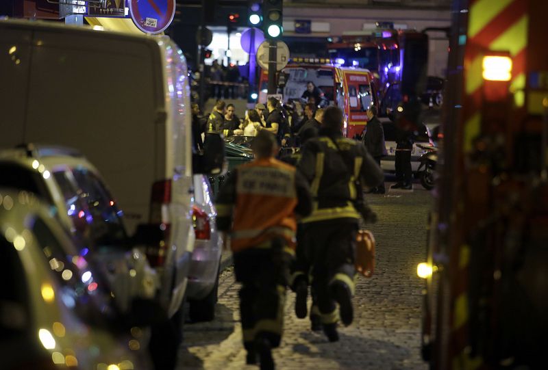 Se han registrado varias explosiones en torno al estadio de Francia