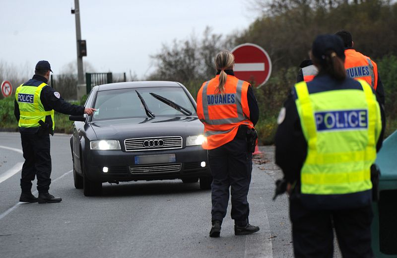 Aumentan los controles en las fronteras francesas