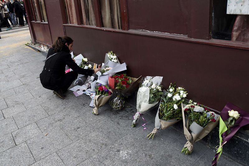 Homenaje a las víctimas y tres días de luto en Francia