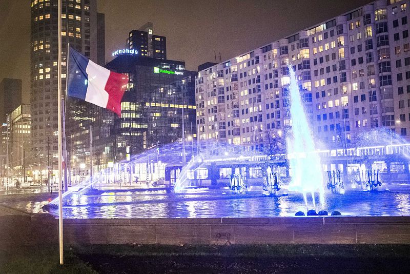 Tributo en Rotterdam por los atentados terroristas de París