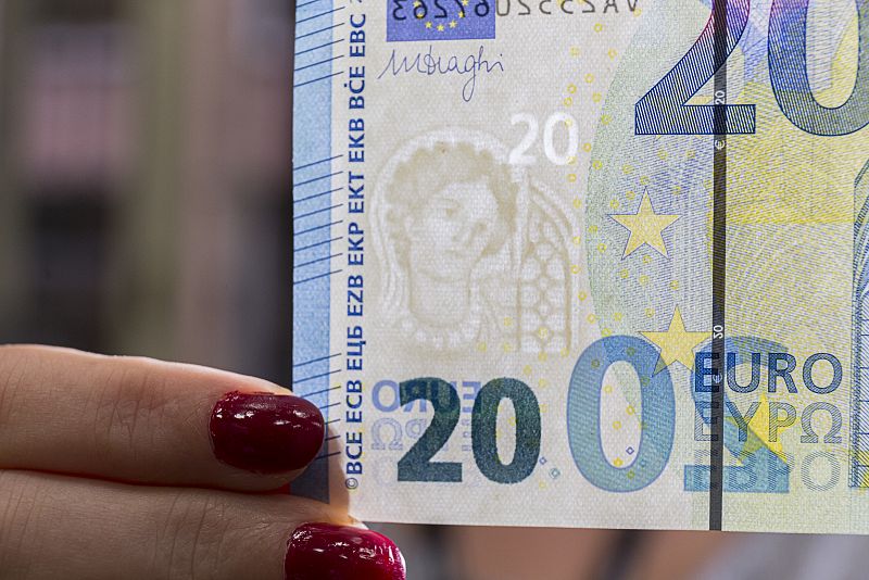 El billete de 20 euros incluye un elemento de seguridad innovador