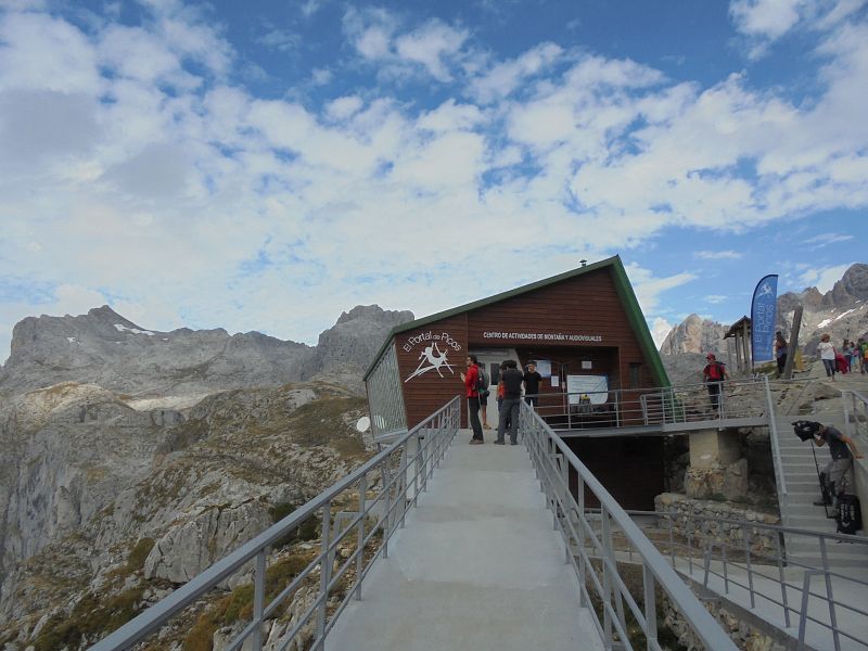 En el Mirador del Cable, en lo alto de Fuente Dé.