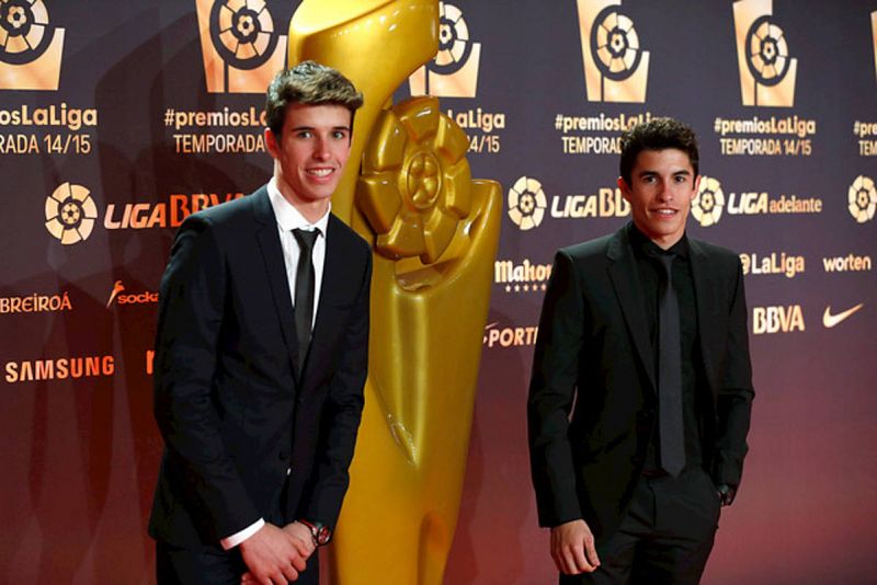 Los hermanos Márquez, Marc y Álex, también asistieron a la gala