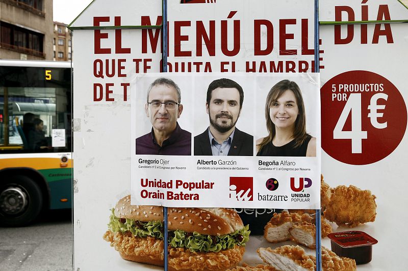 Cartel de IU-Unidad Popular en Pamplona.