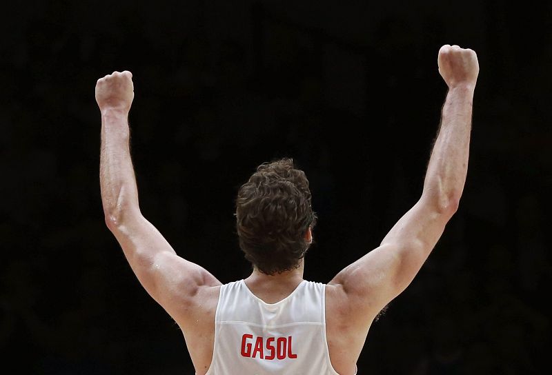 Gasol celebra el triunfo contra Francia en las semifinales del Europeo.