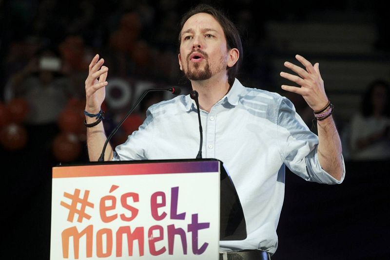 El secretario general de Podemos, Pablo Iglesias, en su mitin de cierre de campaña en Valencia. 