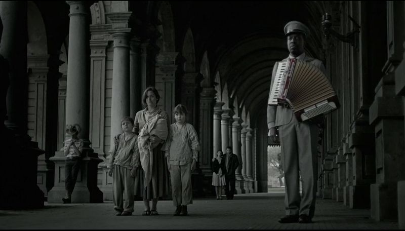 100 (LEICA Gallery São Paulo) de F/ Nazca Saatchi & Saatchi (Brasil)