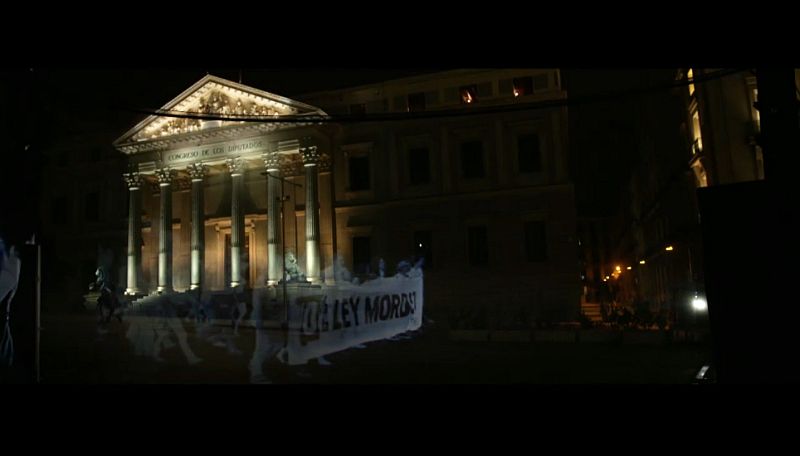 Hologramas por la libertad (ONG - No Somos Delito), de DDB España