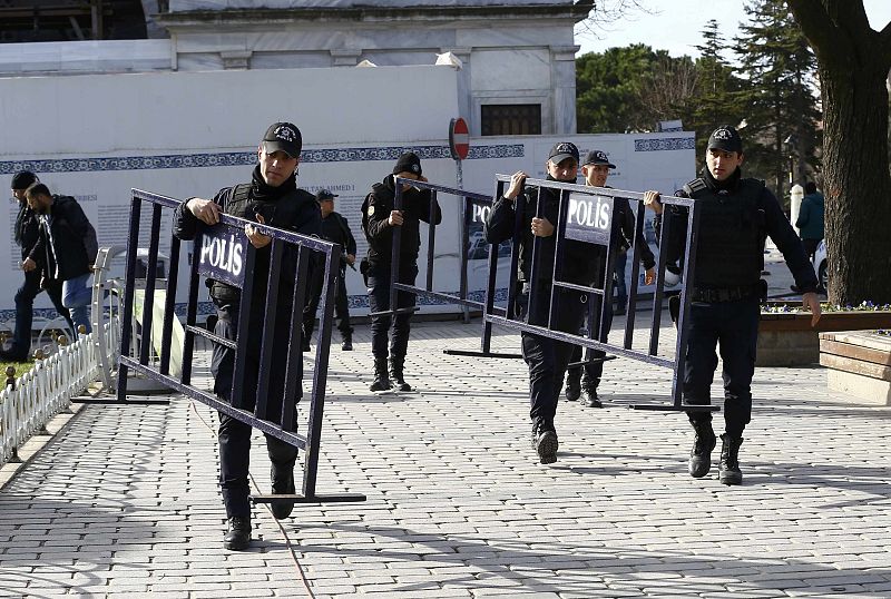 El atentado se ha producido a las 10:00 de la mañana cerca del obelisco de Teodosio en la plaza de Sultanahmet.