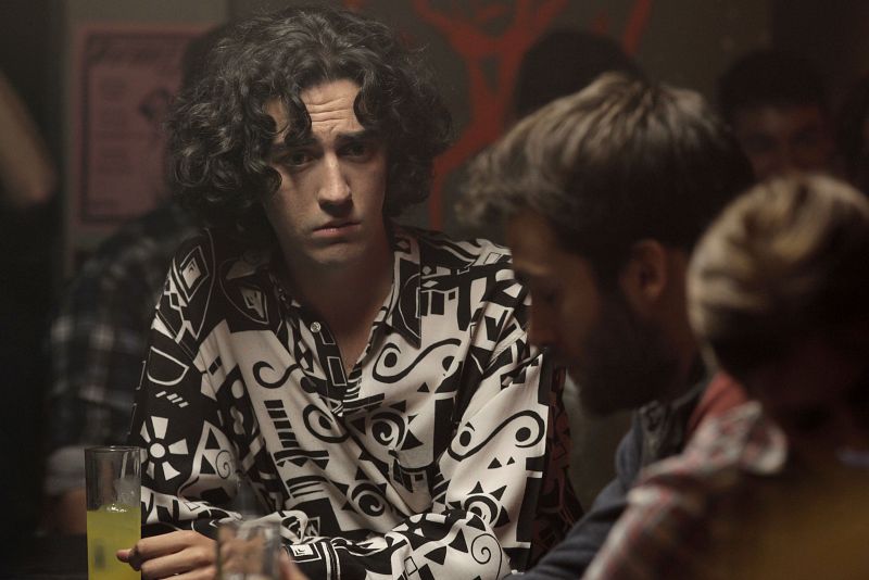 Carlos charla con Josete en el Fly Bar