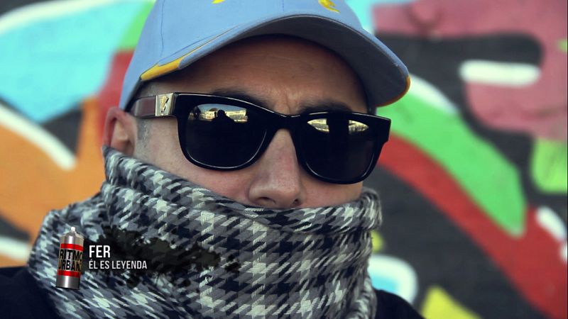 Fer, uno de los grafiteros en activo más longevo. Treinta años pintando muros le contemplan