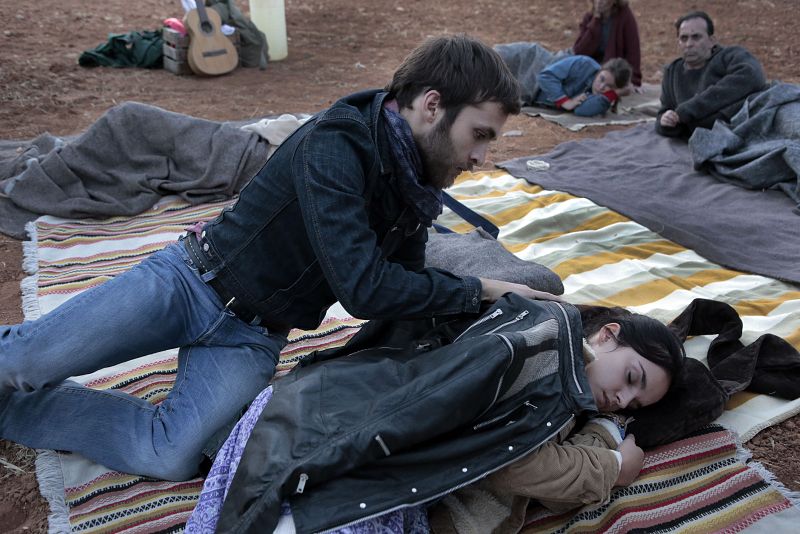 Carlos se despierta junto a Estrella