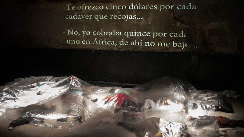 Casi todos los niños-refugiados han perdido a sus padres, y se enfrentan a un mundo de hambre, alambradas, francotiradores y traficantes.