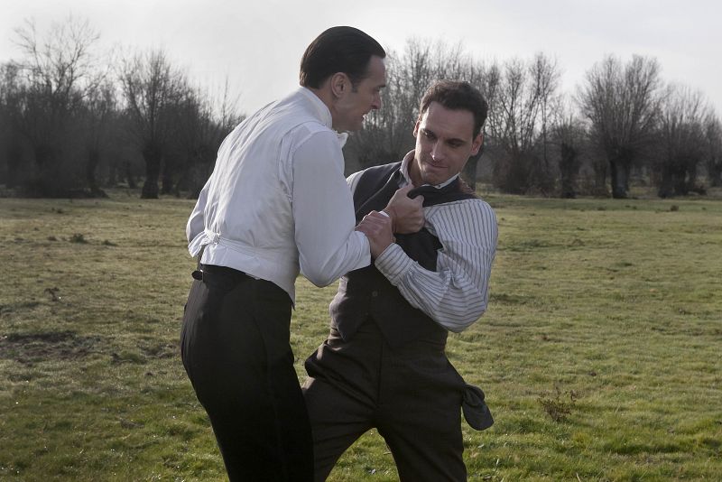 Seis Hermanas - Luis y Gabriel se pelean en el duelo