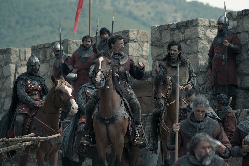 La patrulla es protegida por el Cid en sus tiendas de campaña