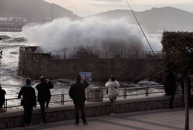 Temporal por fuerte oleaje en el norte de España