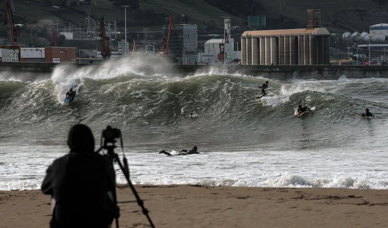 Temporal por fuerte oleaje en el norte de España