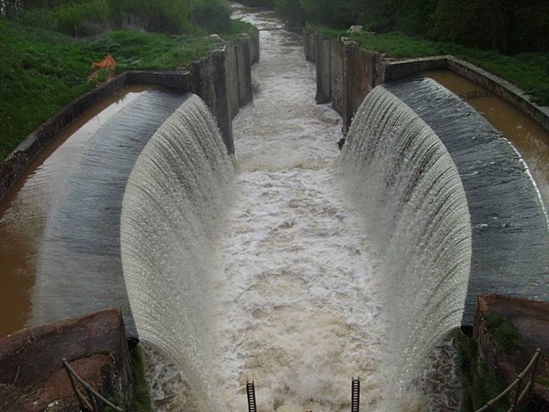 Esclusa triple de Calahorra de Ribas.