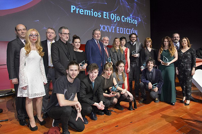 Foto de familia de los XXVI Premios El Ojo Crítico.