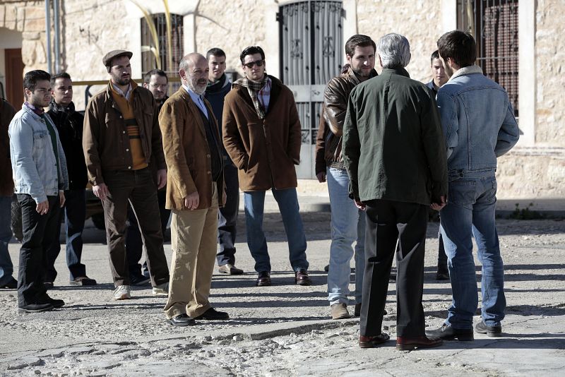 Los Alcántara llegan a Sagrillas y se encuentran con un clima enrarecido.