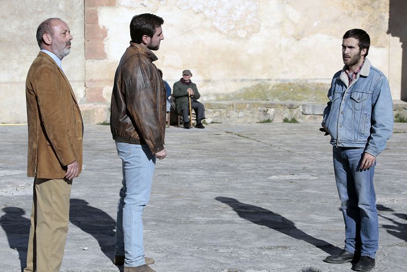 Junto a Martín, pregutan a Carlos por Nati y Luis