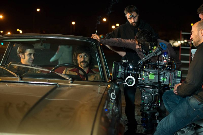  Las cámaras a punto de grabar una escena en el coche de Pacino