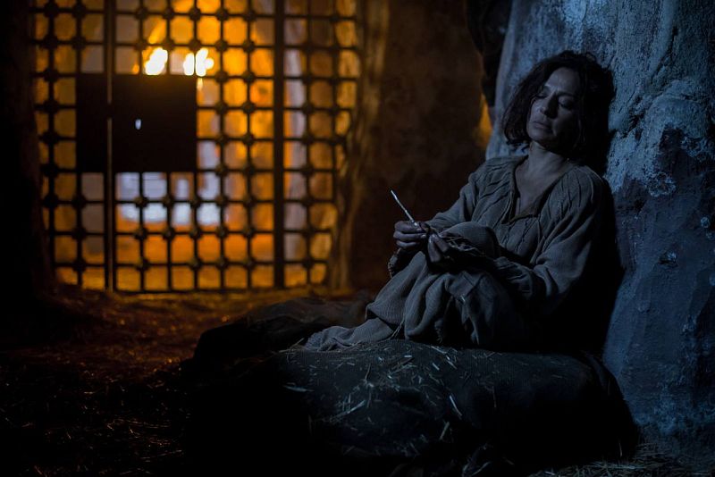  Lola Mendieta en el castillo del medievo de Huesca