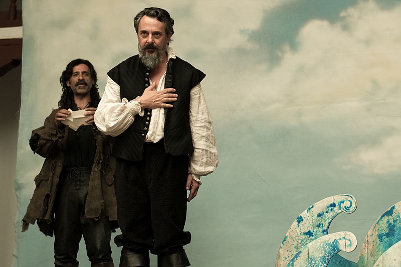 Cervantes convence a sus actores para que se queden en su compañía